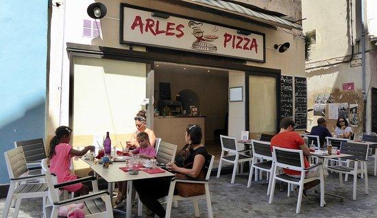 Arles Pizza