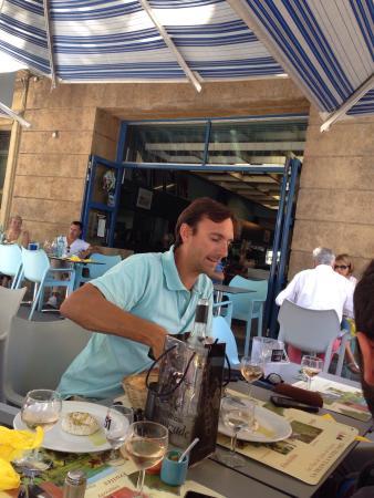 Cafe des Negociants