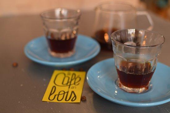 Le Cafe en Bois